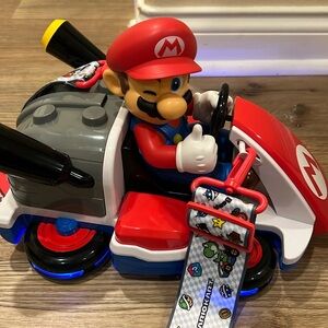 Super Nintendo World Universal Studios, Hollywood popcorn, bucket, Mario Kart